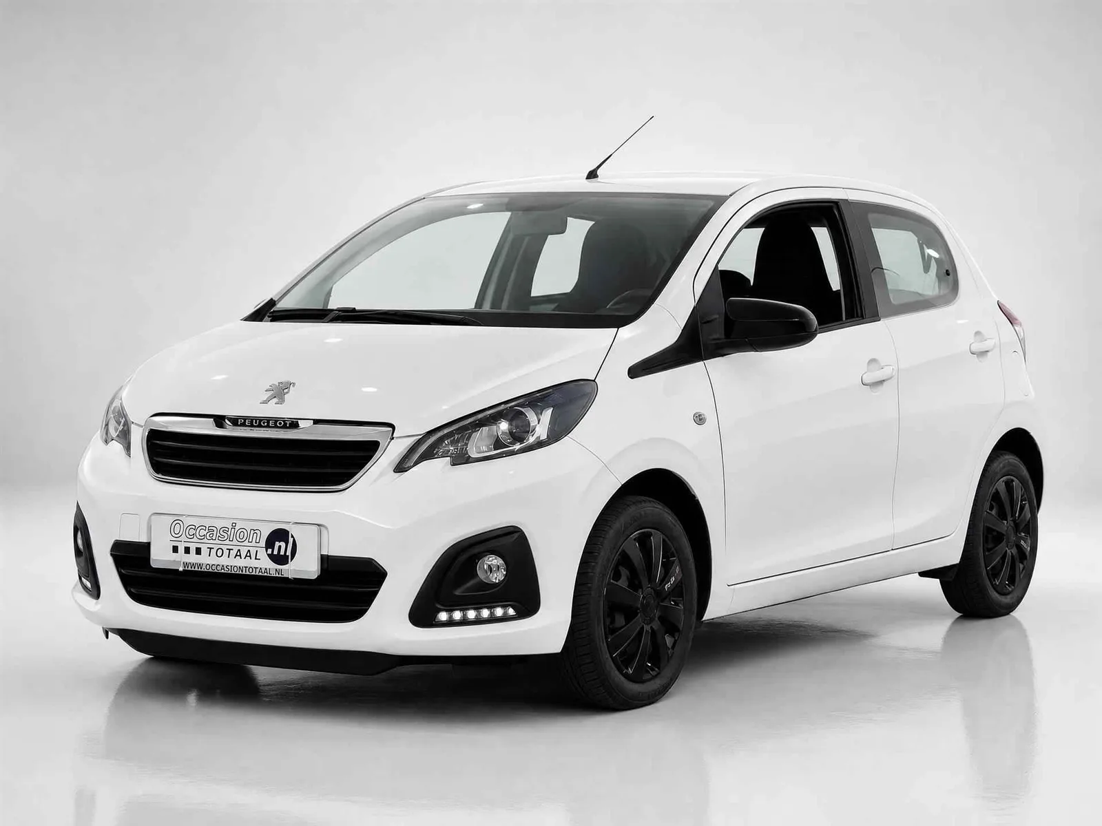Peugeot 108 (2021) — foto 1