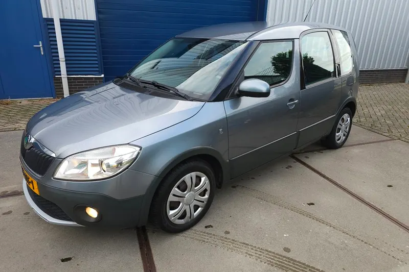 Škoda Roomster (2011)