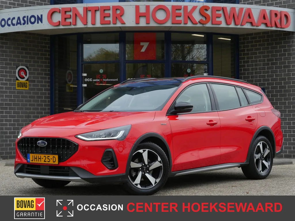 Ford Focus (2022) — foto 1