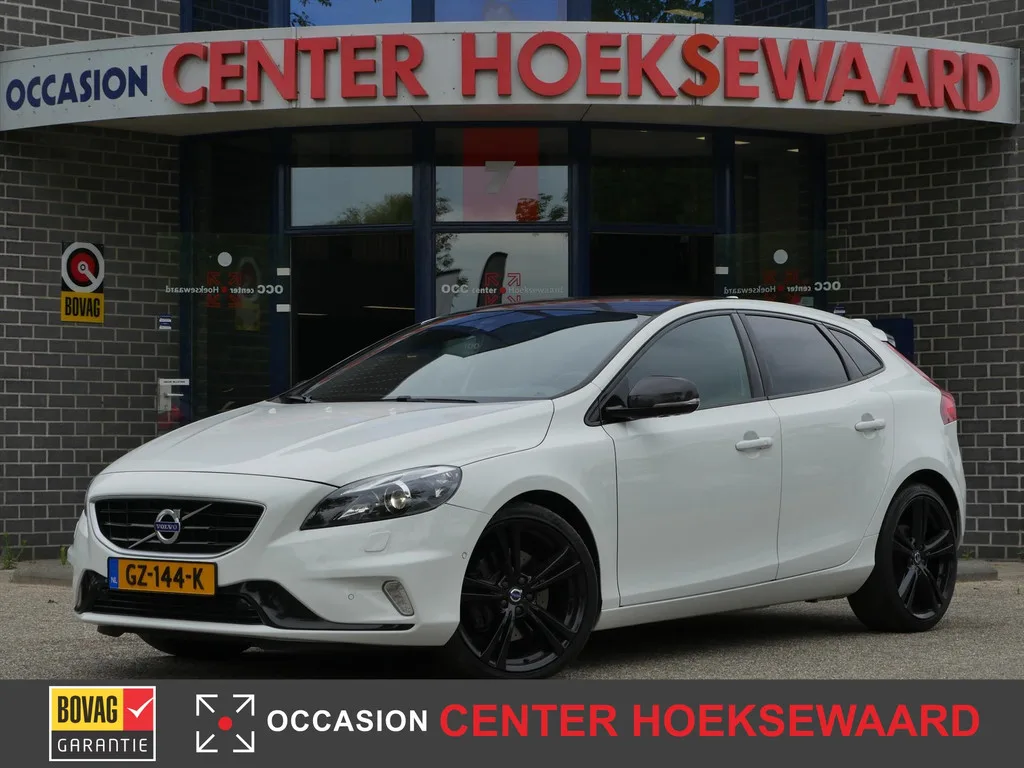Volvo V40 (2015) — foto 1