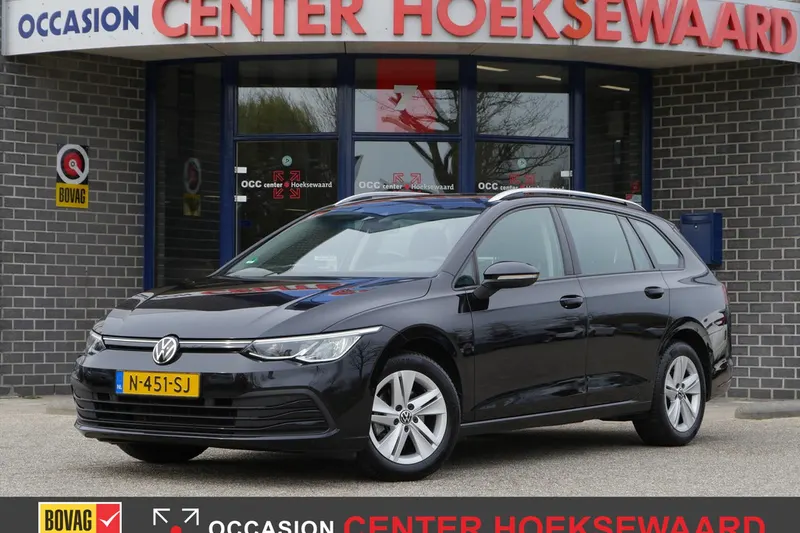 Volkswagen Golf (2022)