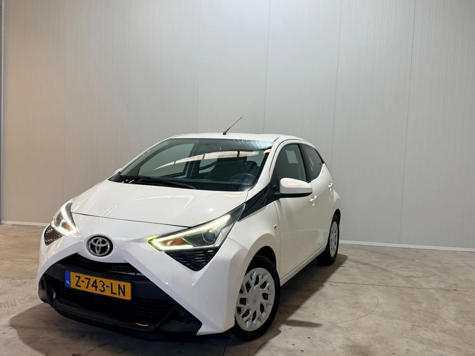 Toyota Aygo (2018) — foto 1