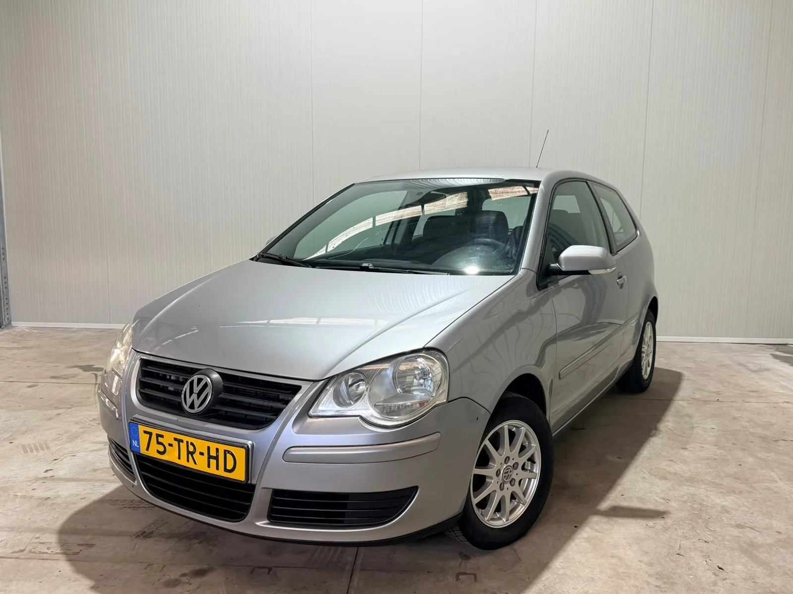 Volkswagen Polo (2007) — foto 1