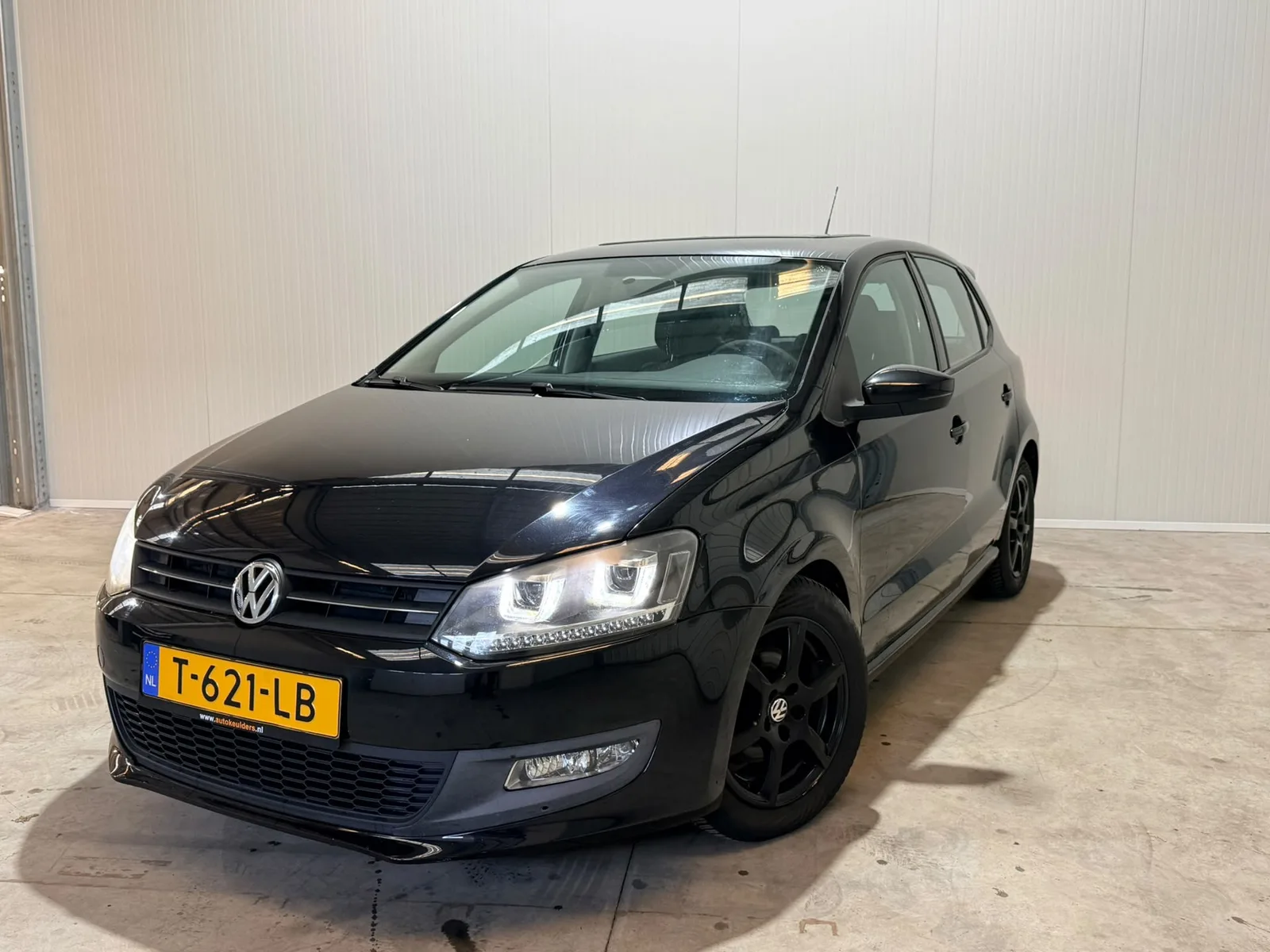 Volkswagen Polo (2010) — foto 1