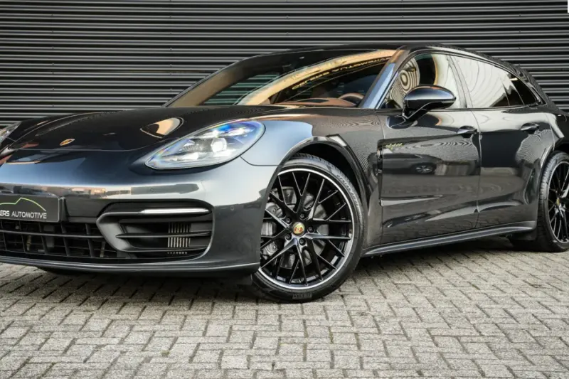 Porsche Panamera (2021)