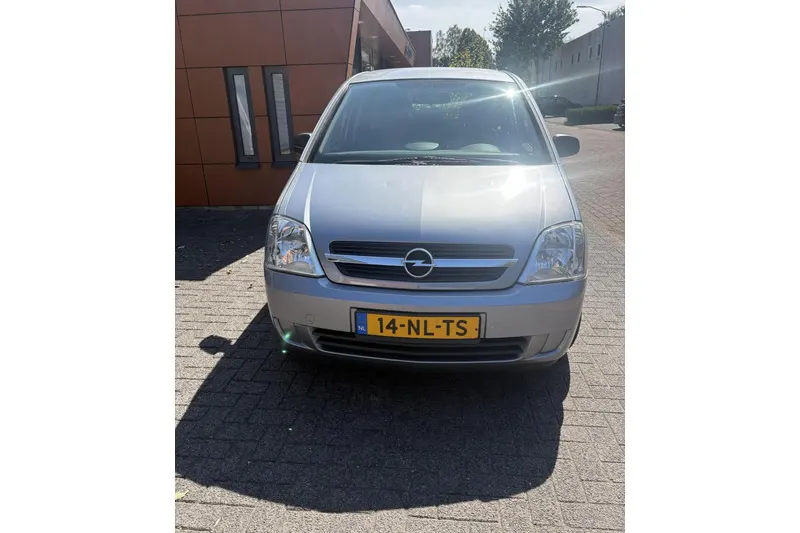 Opel Meriva (2003)