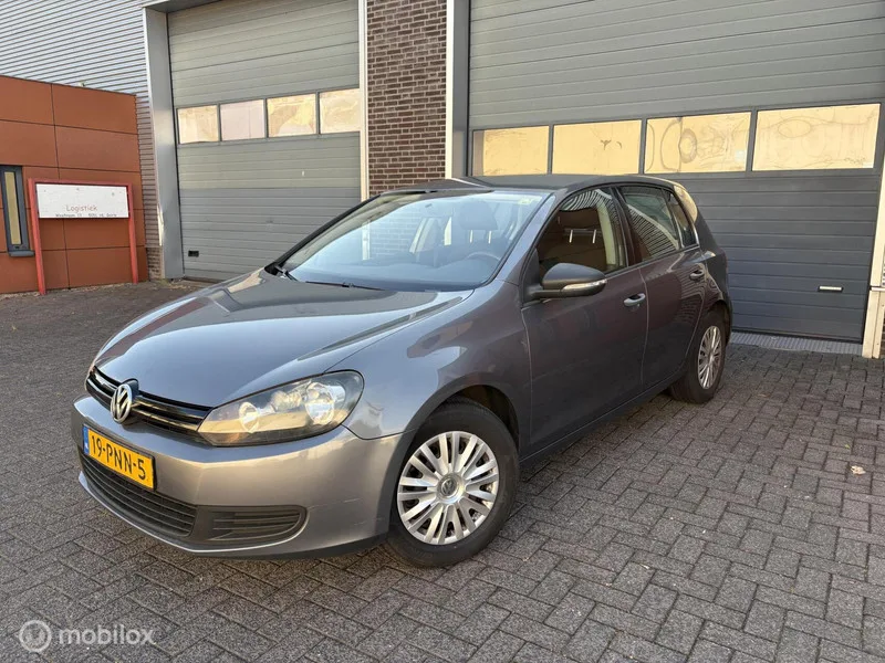 Volkswagen Golf (2011) — foto 1