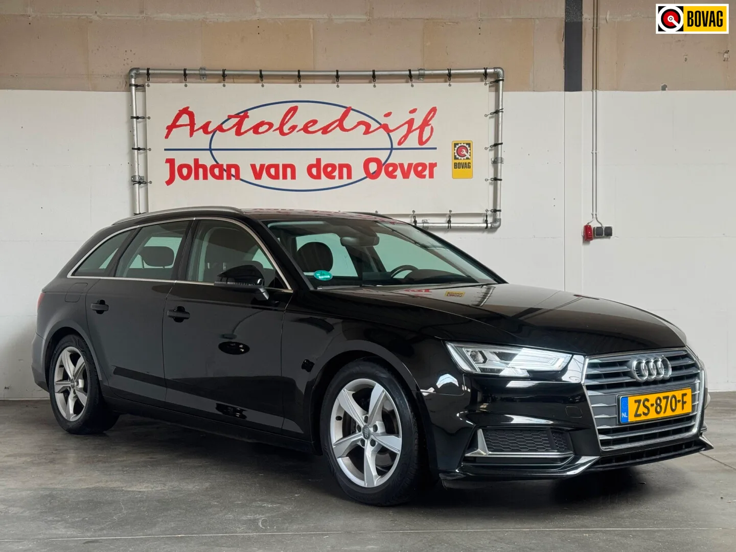 Audi A4 (2019) — foto 1