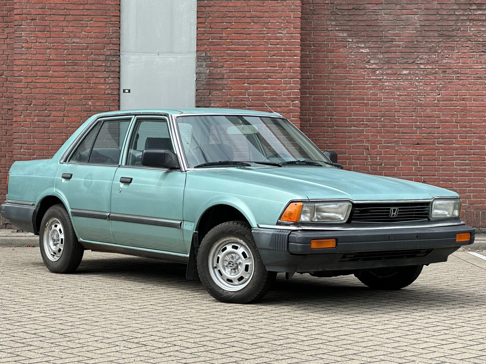 Honda Accord (1983) — foto 1