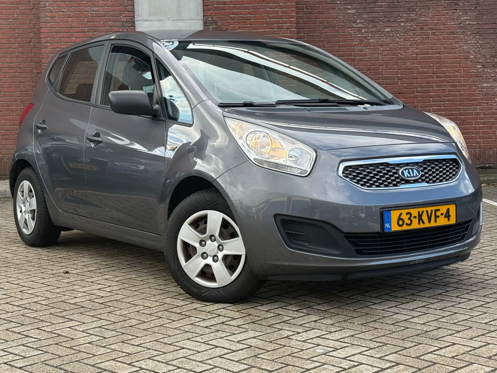Kia Venga (2010) — foto 1