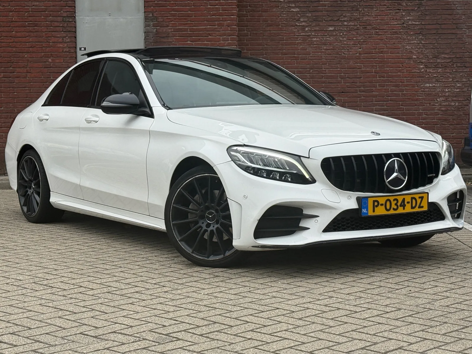 Mercedes-Benz C-Klasse (2019) — foto 1