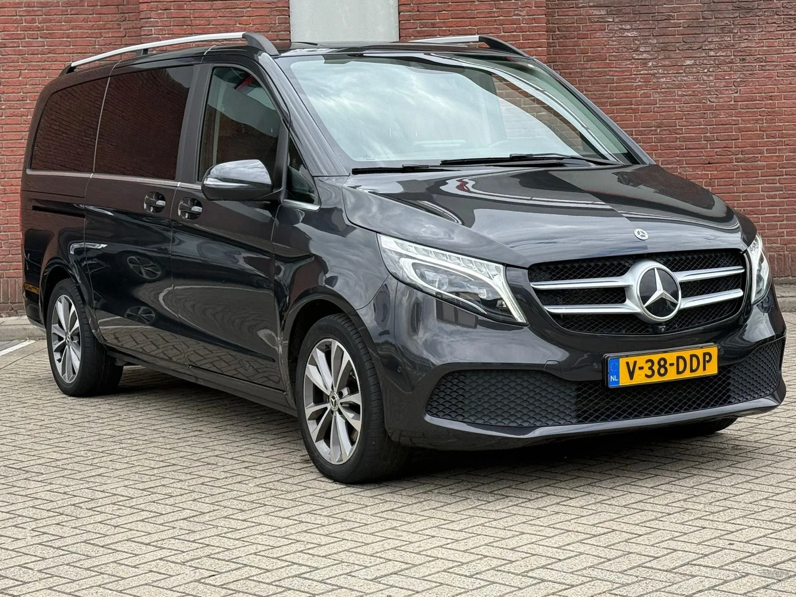 Mercedes-Benz V-Klasse (2020) — foto 1