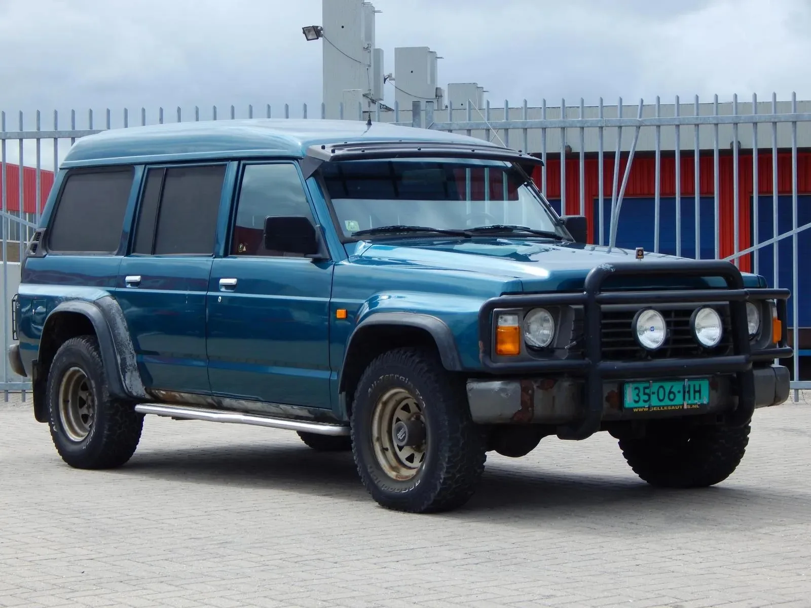 Nissan Patrol GR (1997) — foto 1