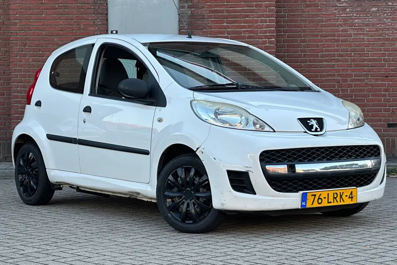 Peugeot 107 (2010)