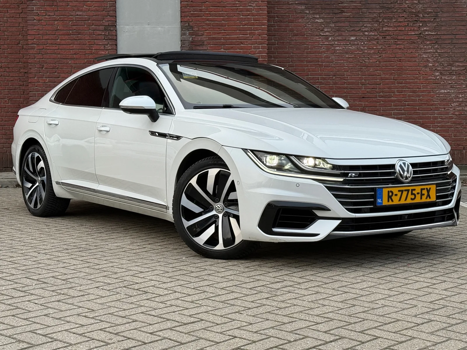 Volkswagen Arteon (2017) — foto 1