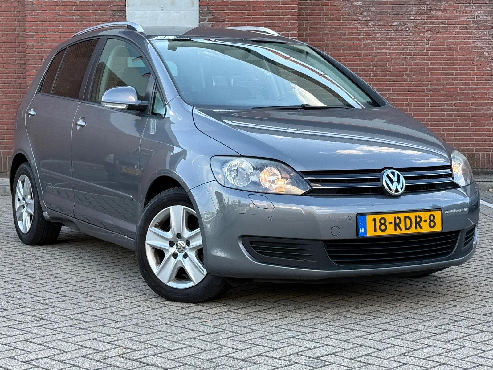 Volkswagen Golf Plus (2010) — foto 1