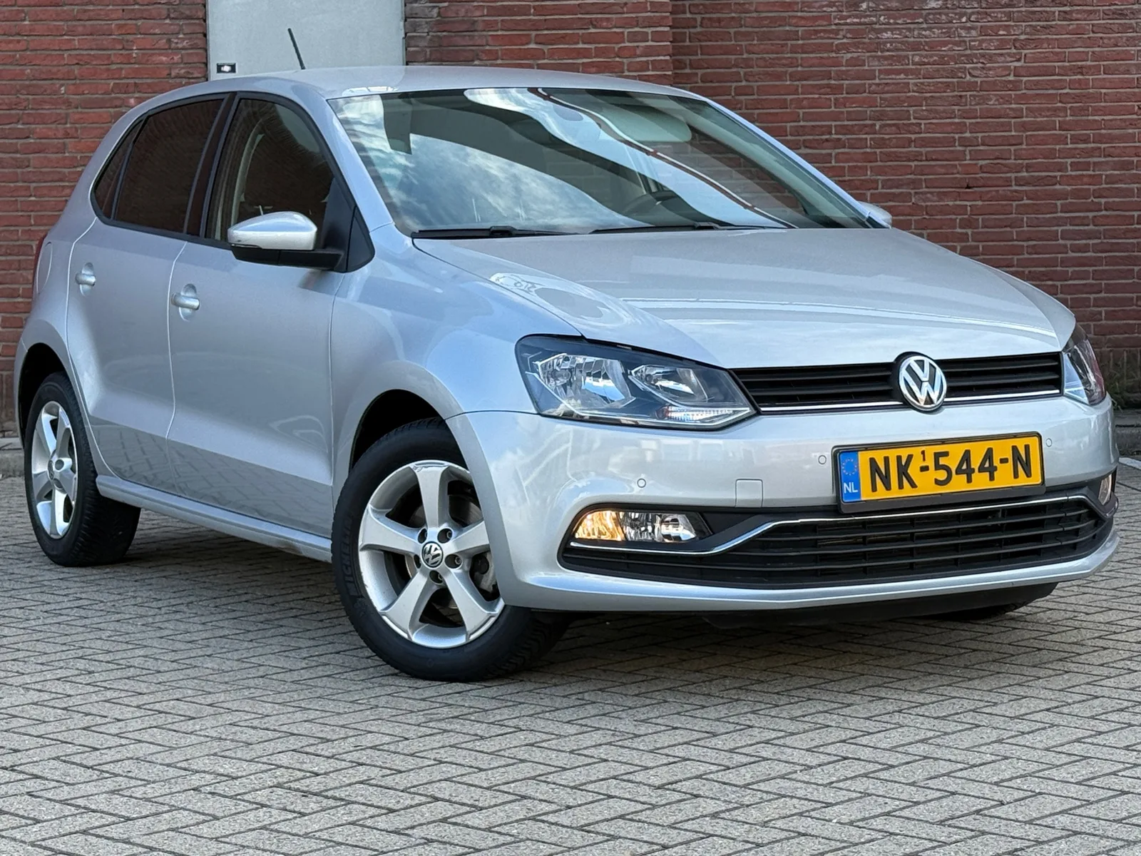 Volkswagen Polo (2017) — foto 1