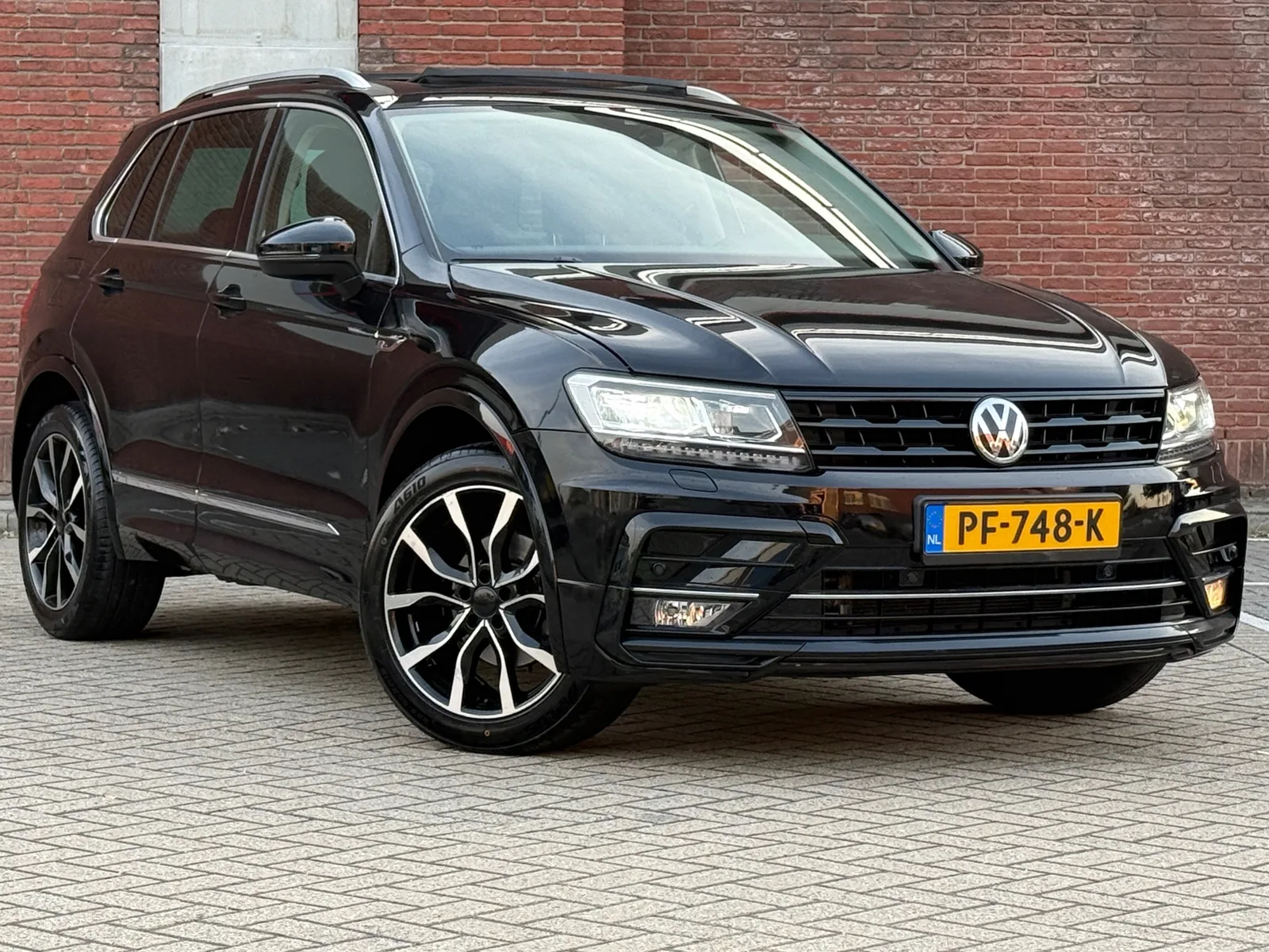Volkswagen Tiguan (2017) — foto 1