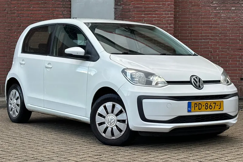 Volkswagen Up! (2017)