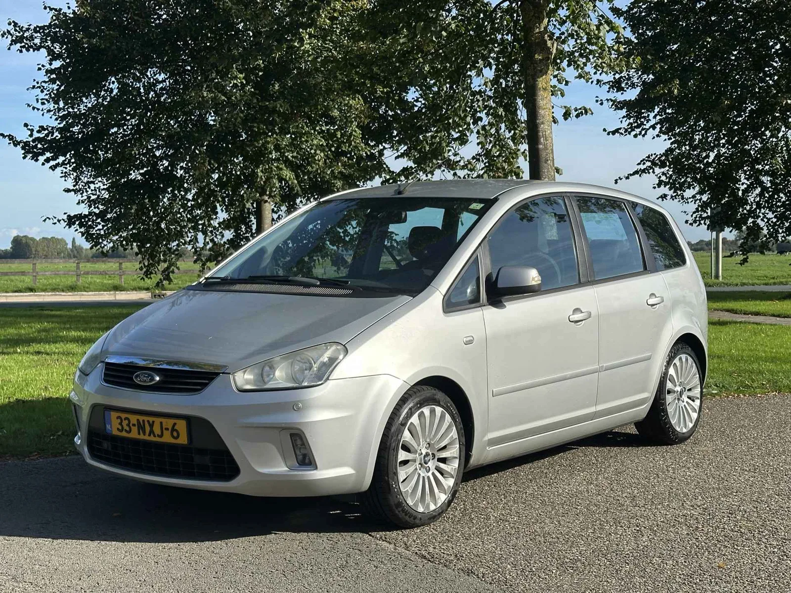 Ford C-Max (2010) — foto 1