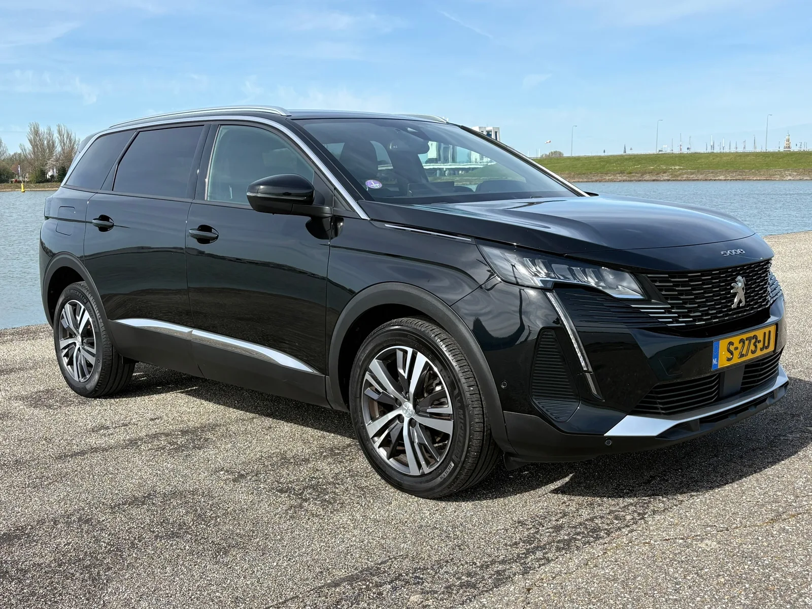 Peugeot 5008 (2023) — foto 1