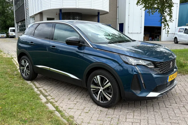 Peugeot 3008 (2022)