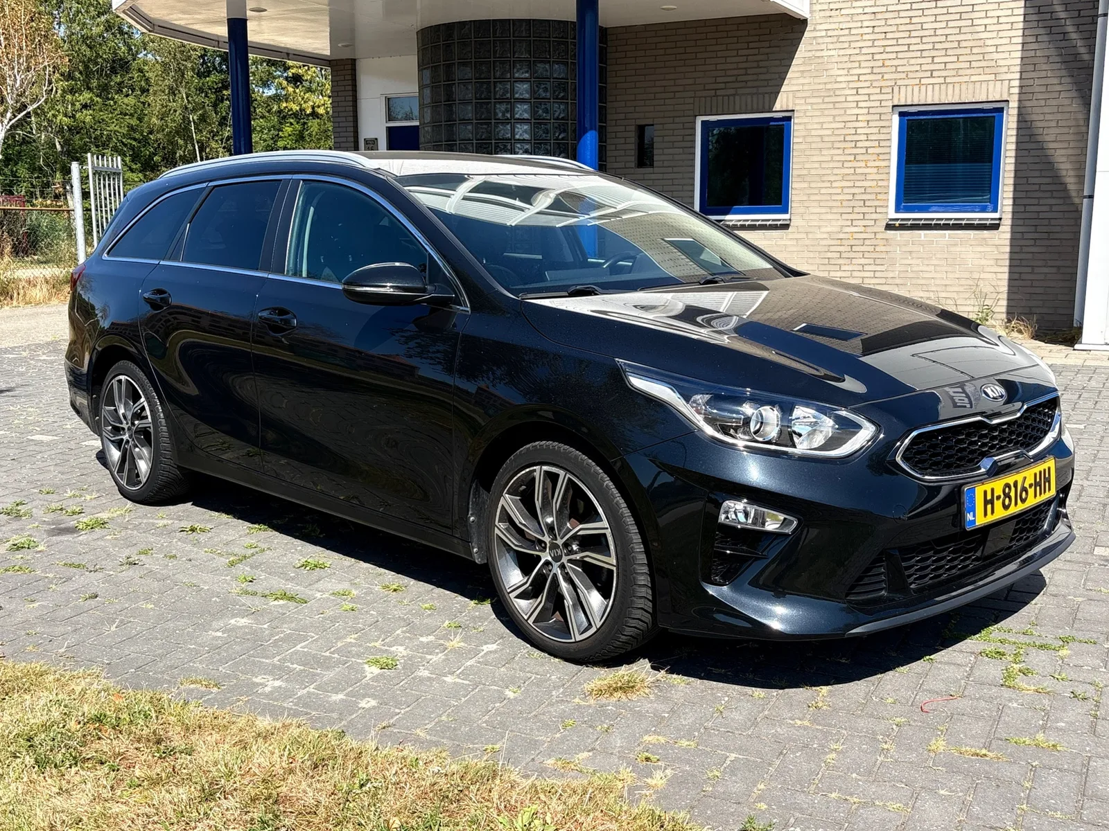 Kia Ceed Sportswagon (2020) — foto 1