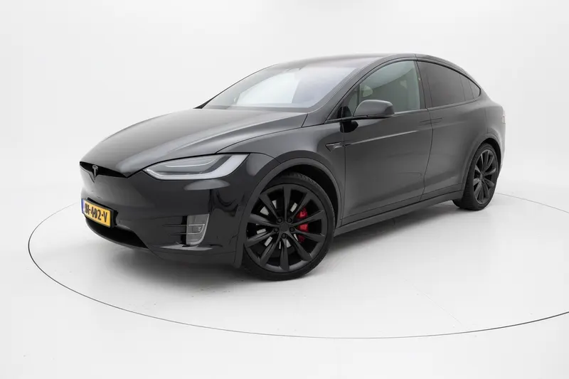 Tesla Model X (2018)