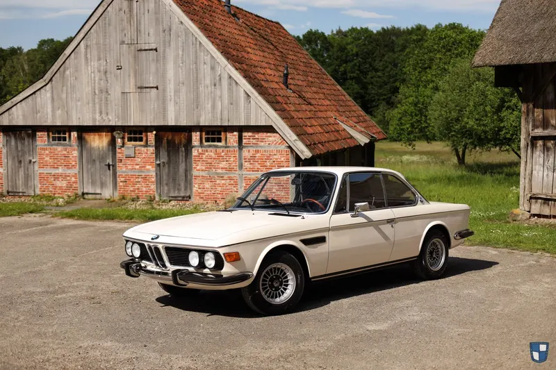 BMW CS (1975)