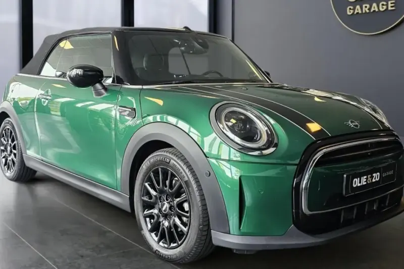 MINI Cooper (2023)