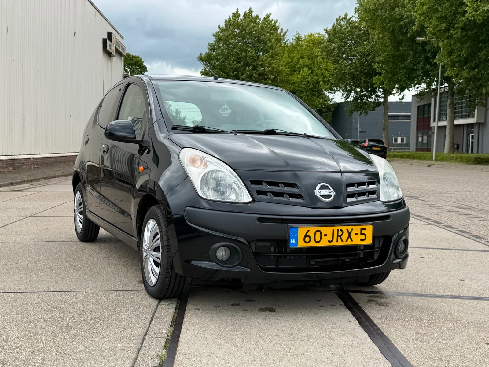 Nissan Pixo (2009) — foto 1