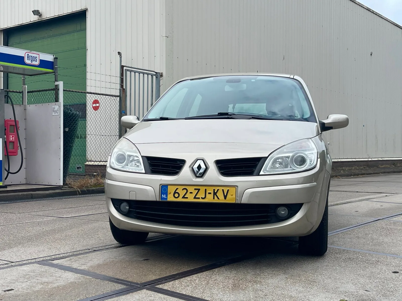 Renault Scénic (2008) — foto 1