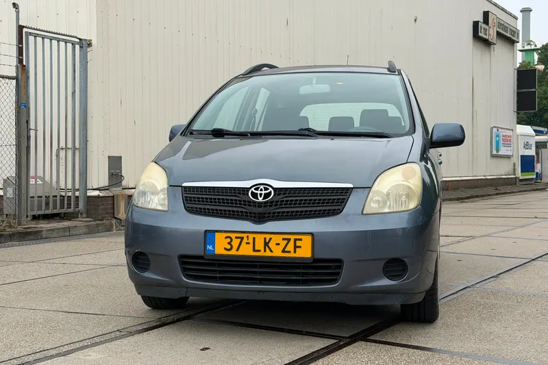 Toyota Corolla (2003)