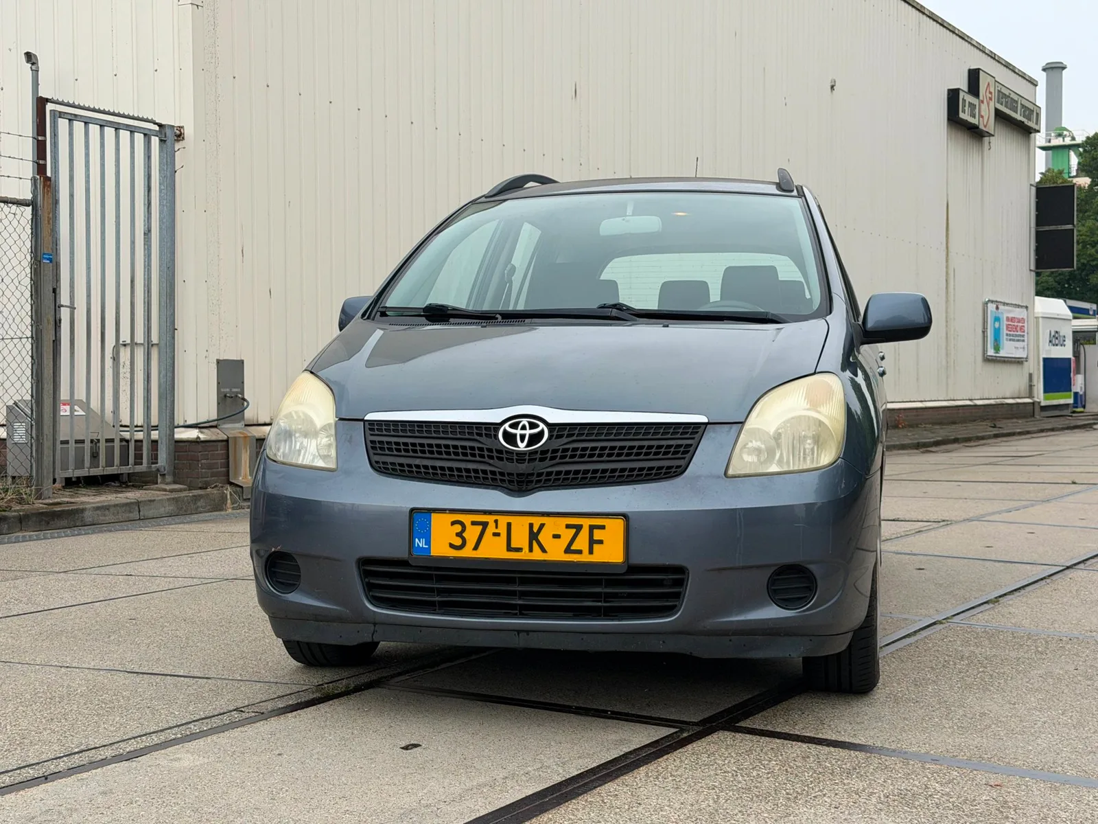 Toyota Corolla (2003) — foto 1
