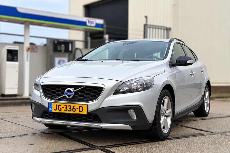 Volvo V40 Cross Country (2015)