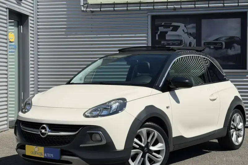 Opel Adam (2015)
