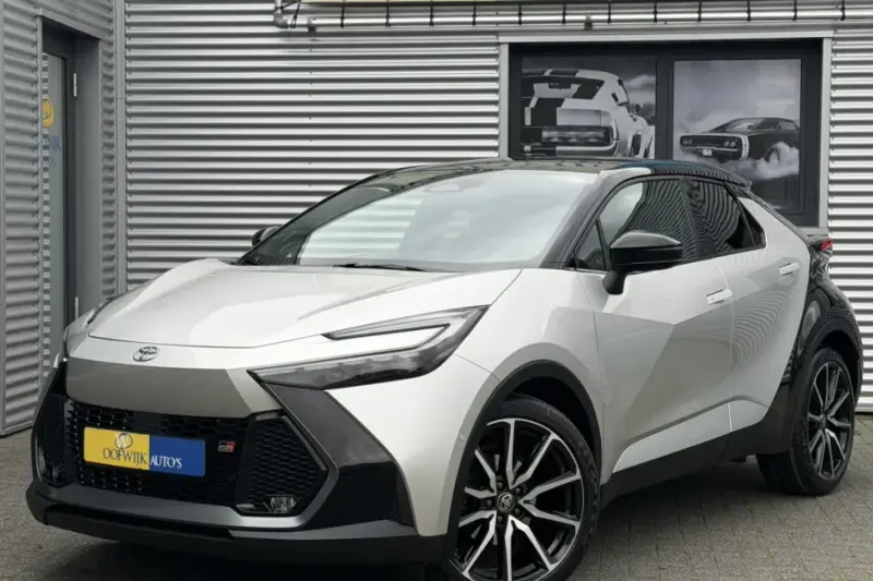 Toyota C-HR (2024)
