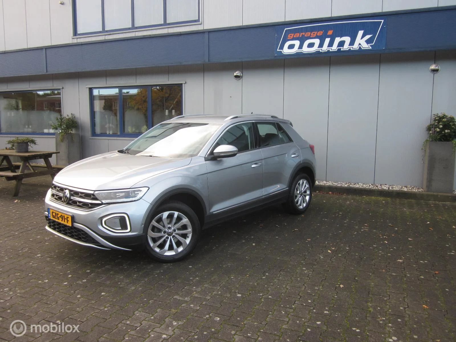 Volkswagen T-Roc (2023) — foto 1