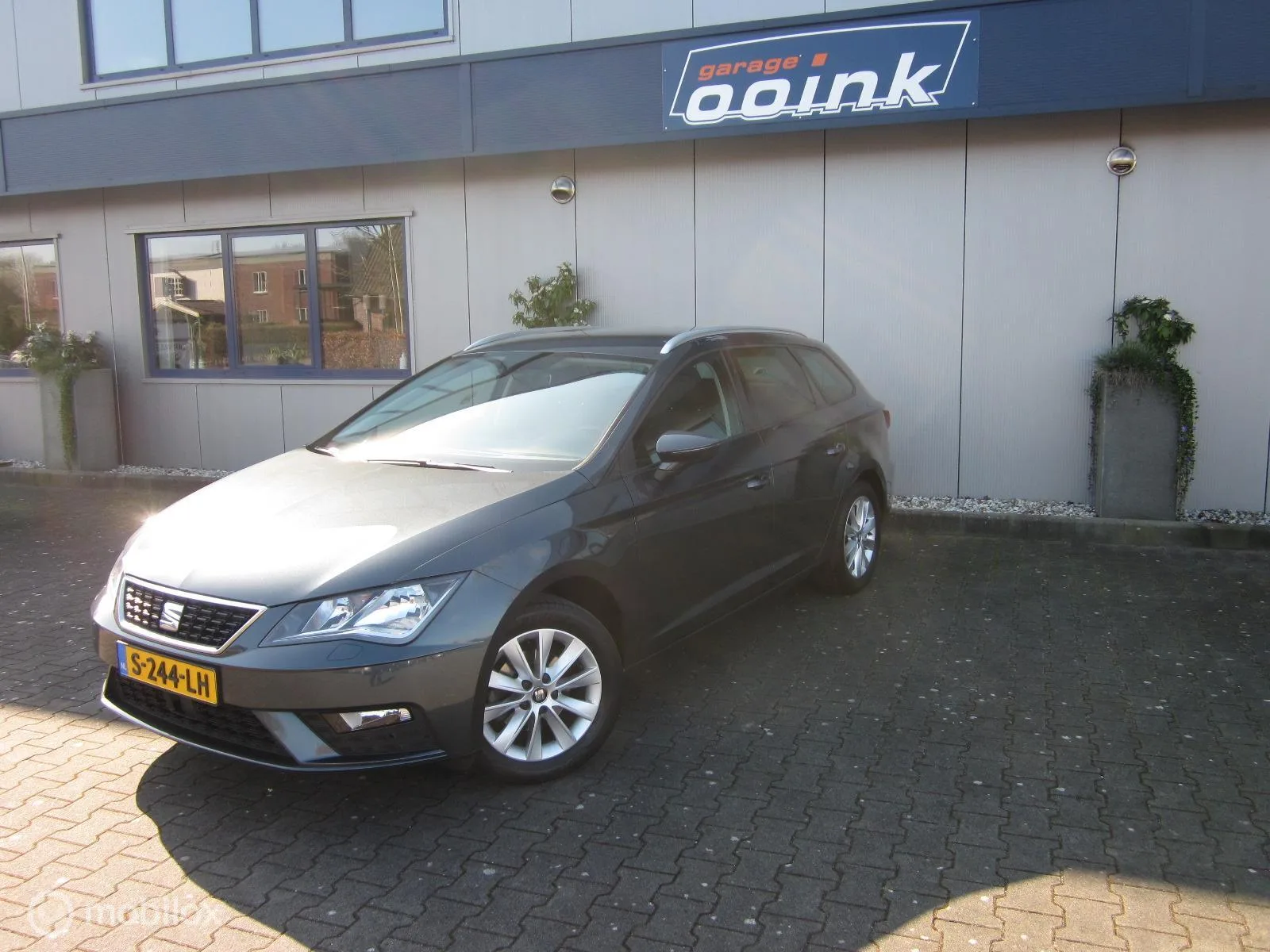 SEAT Leon (2020) — foto 1