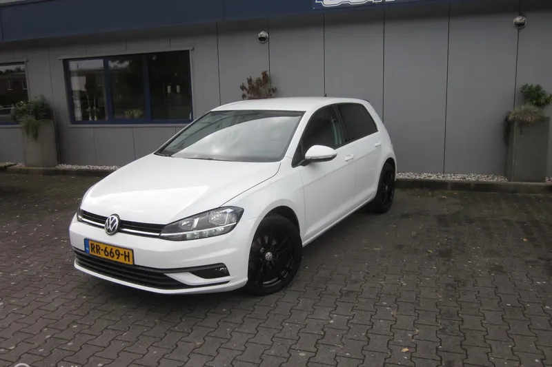 Volkswagen Golf (2018)