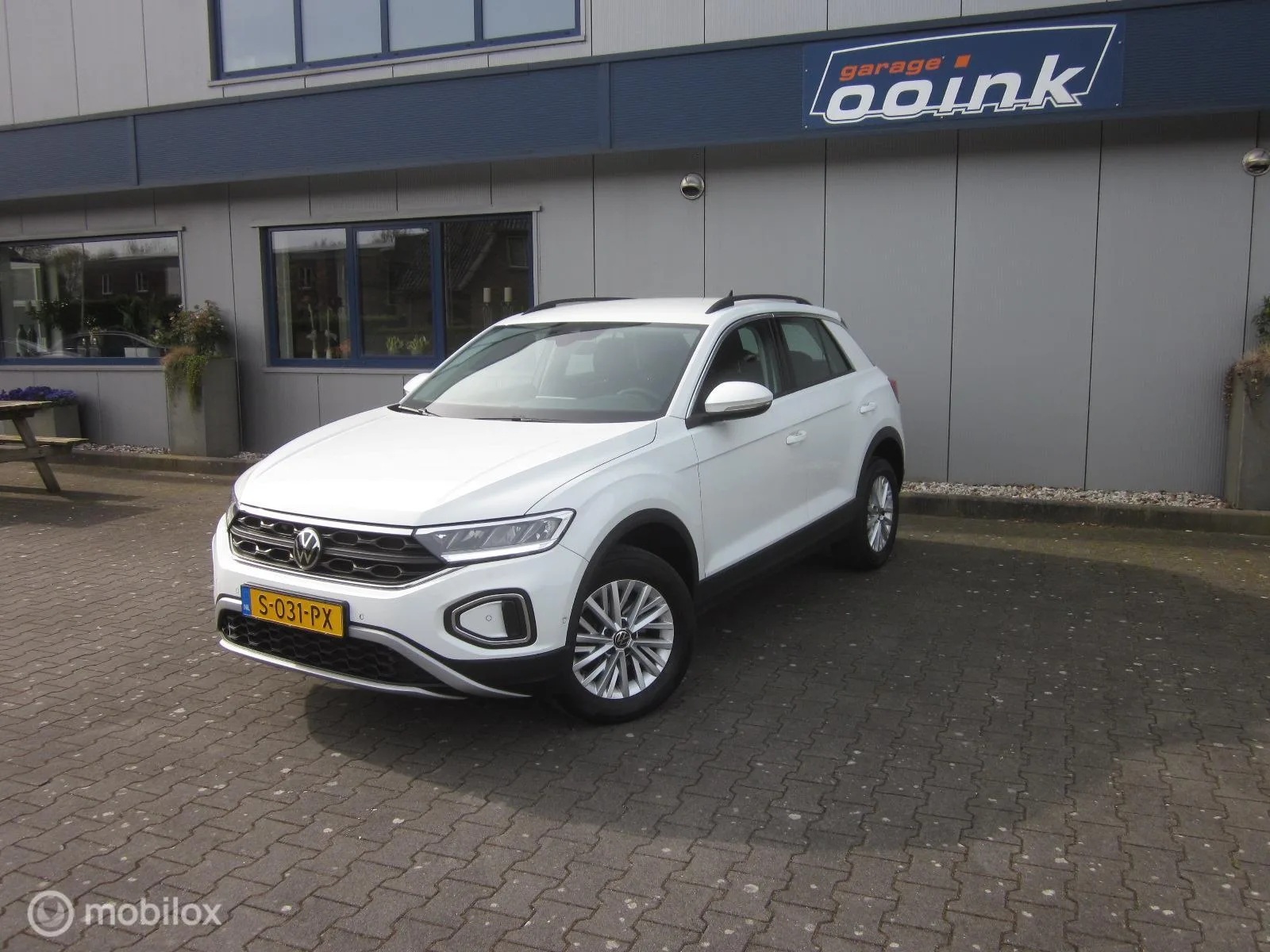 Volkswagen T-Roc (2022) — foto 1