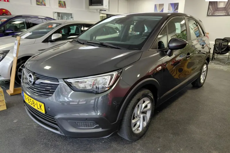 Opel Crossland X (2017)