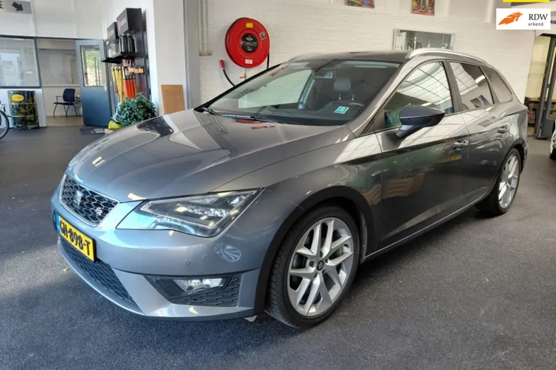 SEAT Leon (2015)