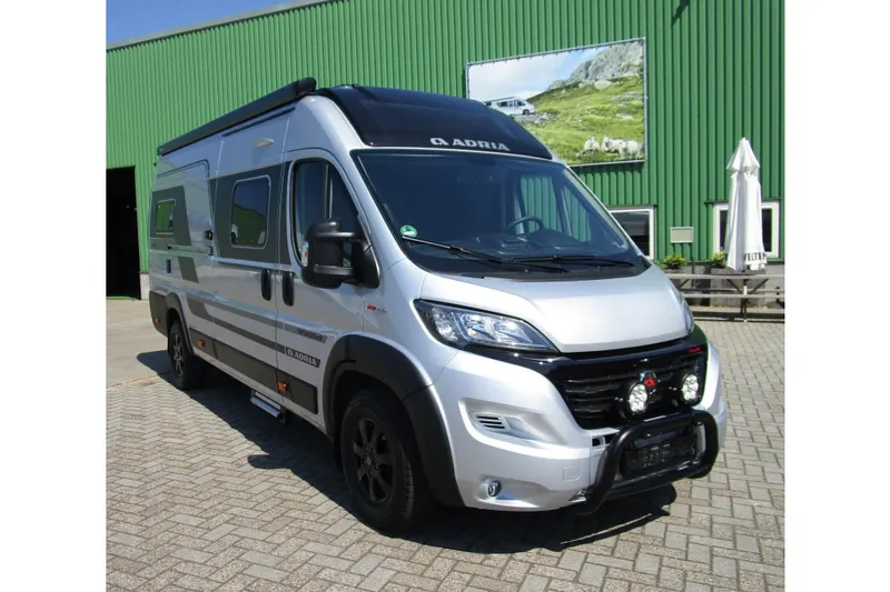 Adria Twin (2020)