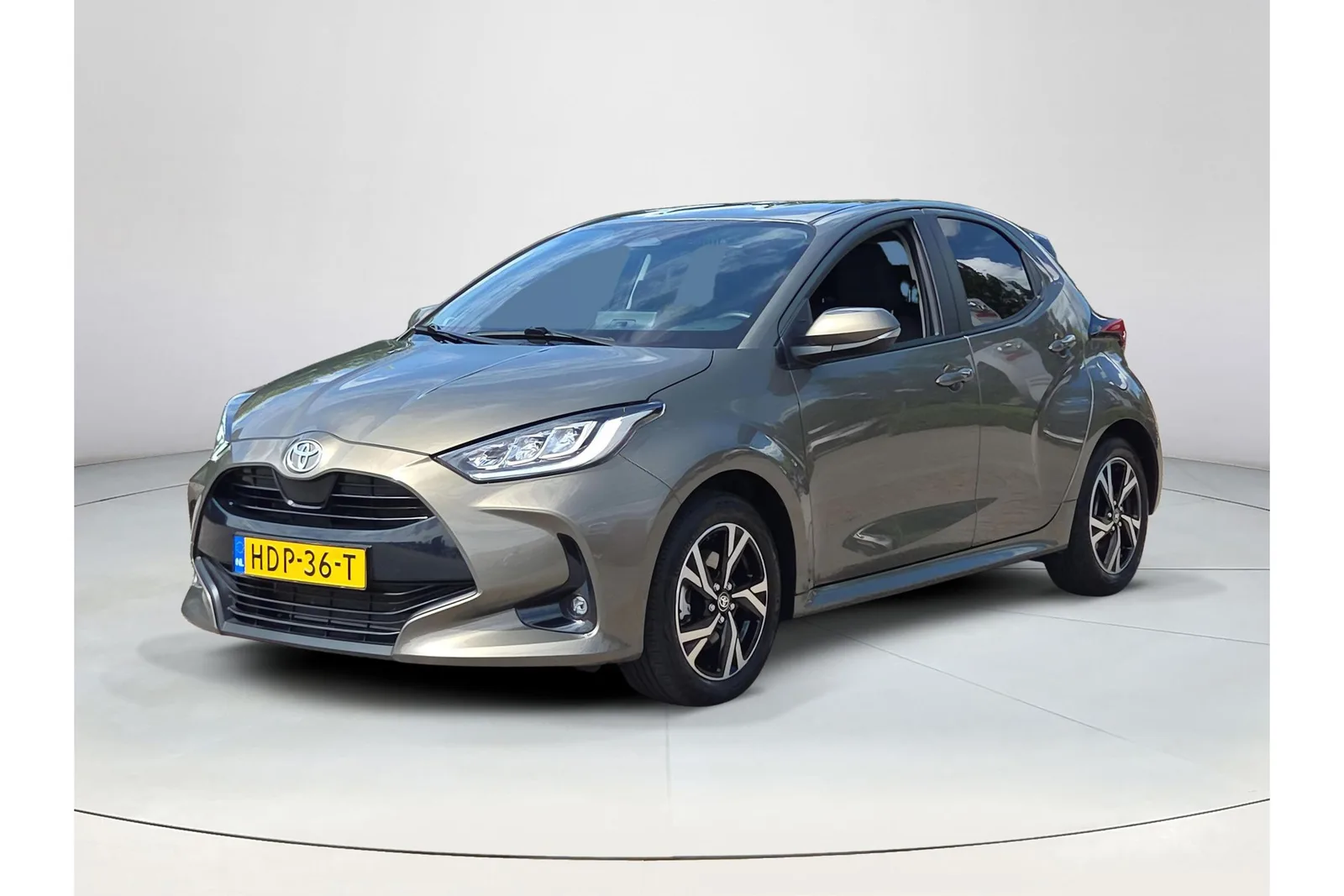 Toyota Yaris (2025) — foto 1