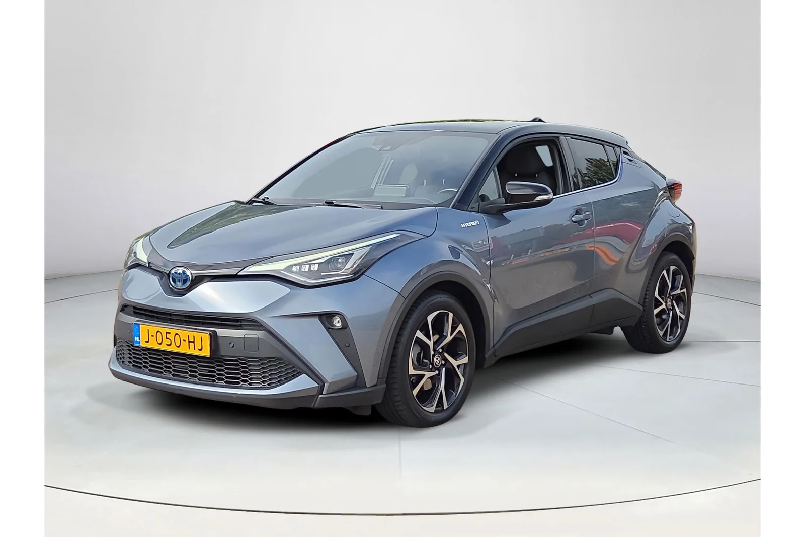 Toyota C-HR (2020) — foto 1