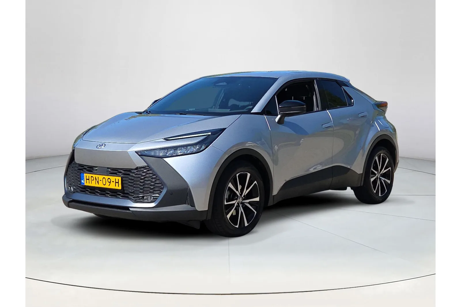 Toyota C-HR (2025) — foto 1