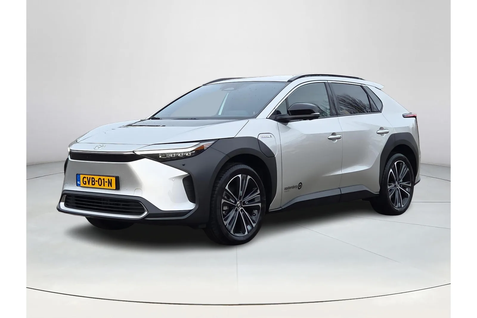 Toyota bZ4X (2024) — foto 1