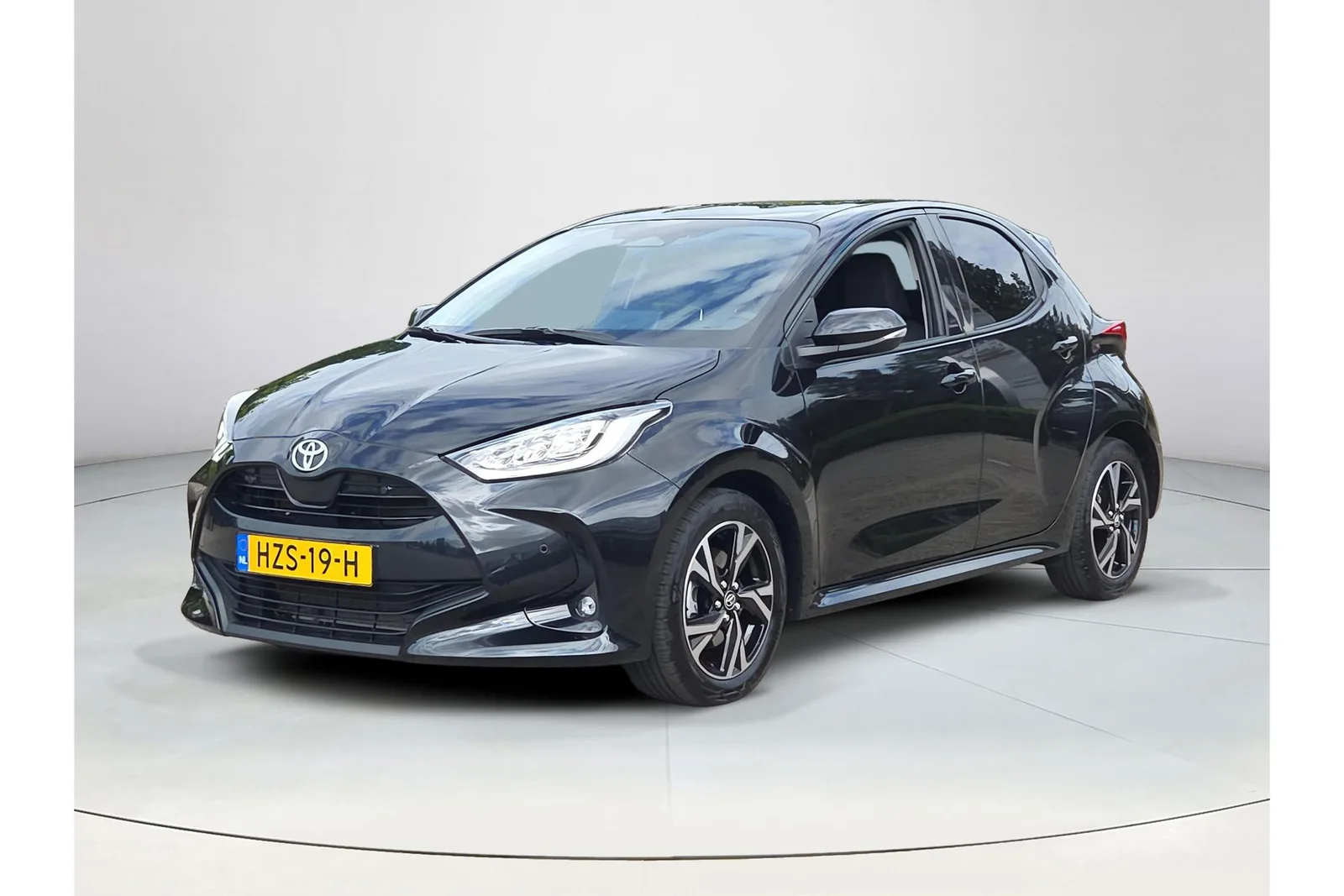 Toyota Yaris (2025) — foto 1