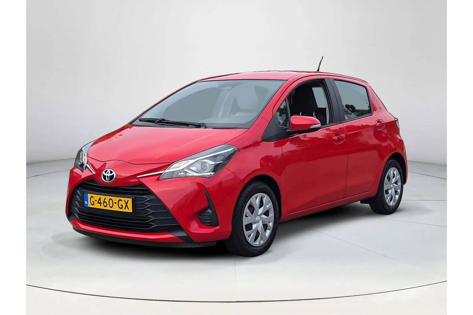 Toyota Yaris (2019) — foto 1